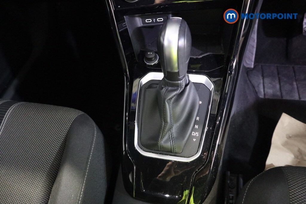 Used Volkswagen T-Roc for sale - 78144105: Photo 17