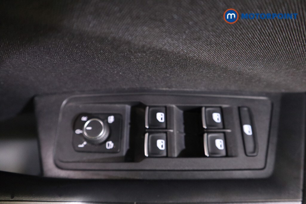 Used Volkswagen T-Roc for sale - 78144105: Photo 22