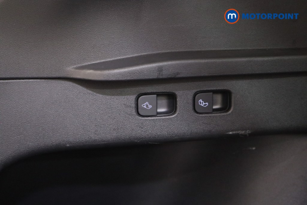 Used Tesla Model Y 2024 for sale - 78095419: Photo 32