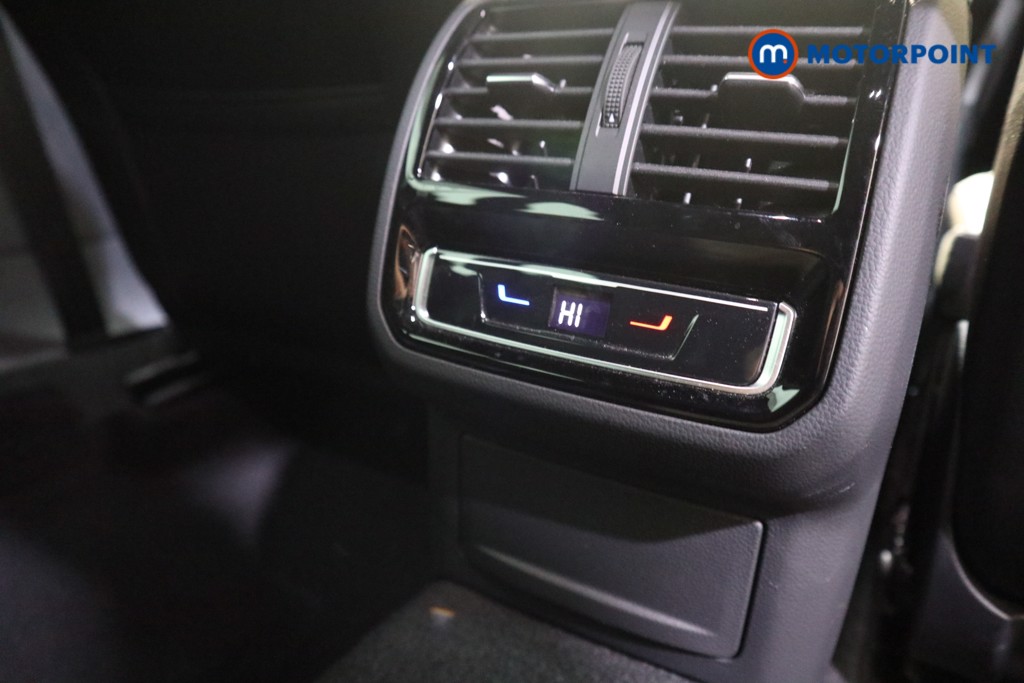 Used Volkswagen Passat 2023 for sale - 78095308: Photo 32