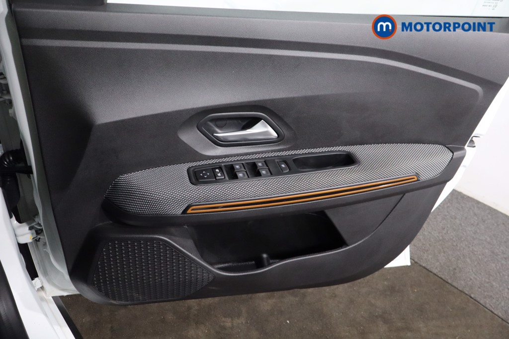 Used Dacia Sandero Stepway 2023 for sale - 77620064: Photo 20