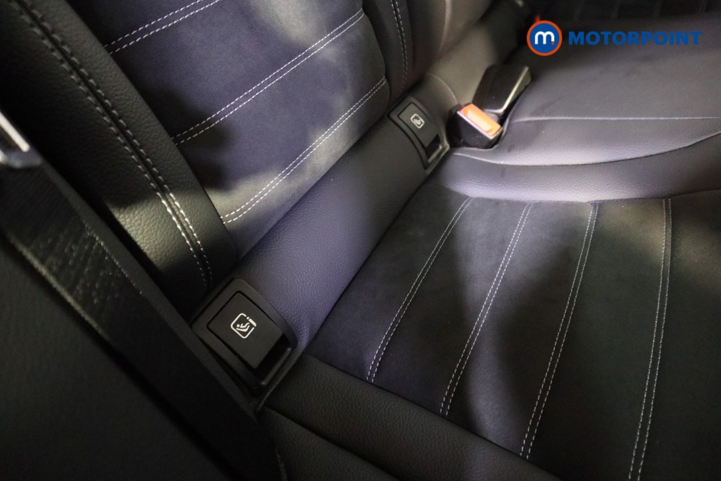 Used Mercedes-Benz C Class 2019 for sale - 77849046: Photo 28