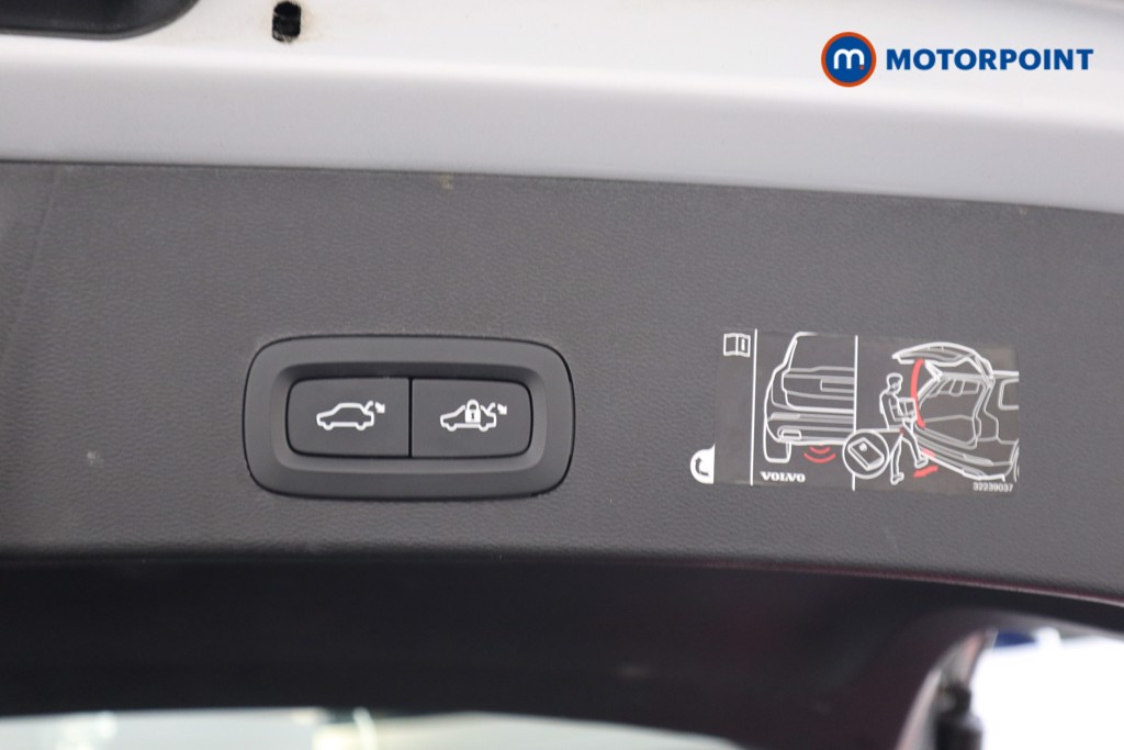 Used Volvo XC40 2021 for sale - 77590862: Photo 32