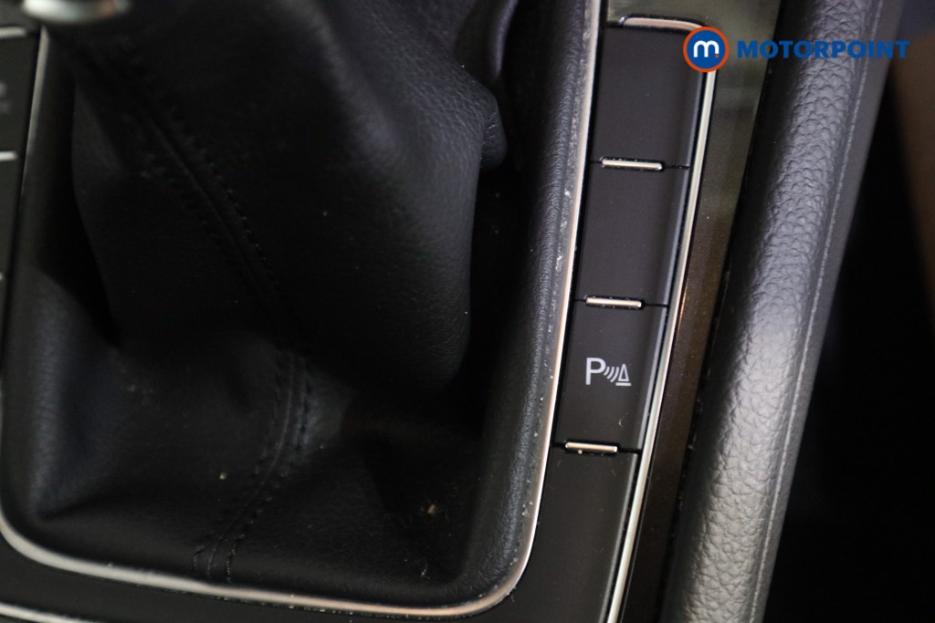 Used Volkswagen Golf 2019 for sale - 77617304: Photo 16