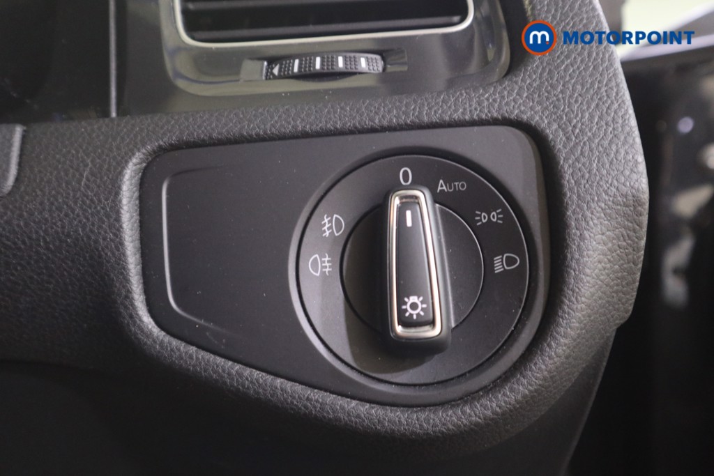 Used Volkswagen Golf 2019 for sale - 77617304: Photo 20