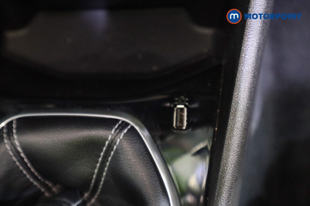 Used Ford Fiesta 2018 for sale - 78176943: Photo 17