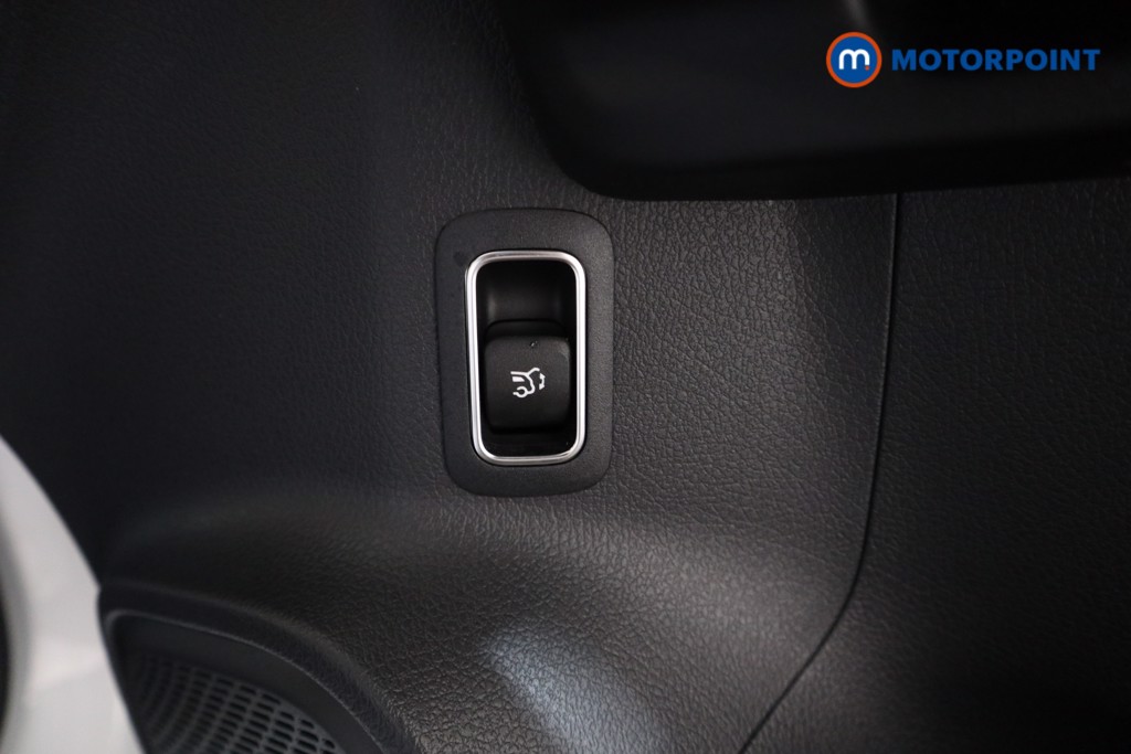 Used Mercedes-Benz GLA 2024 for sale - 77962640: Photo 20