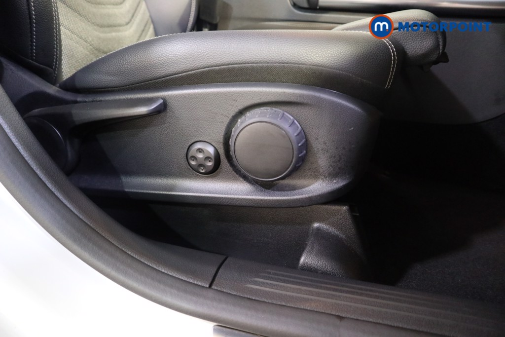 Used Mercedes-Benz GLA 2024 for sale - 77962640: Photo 25