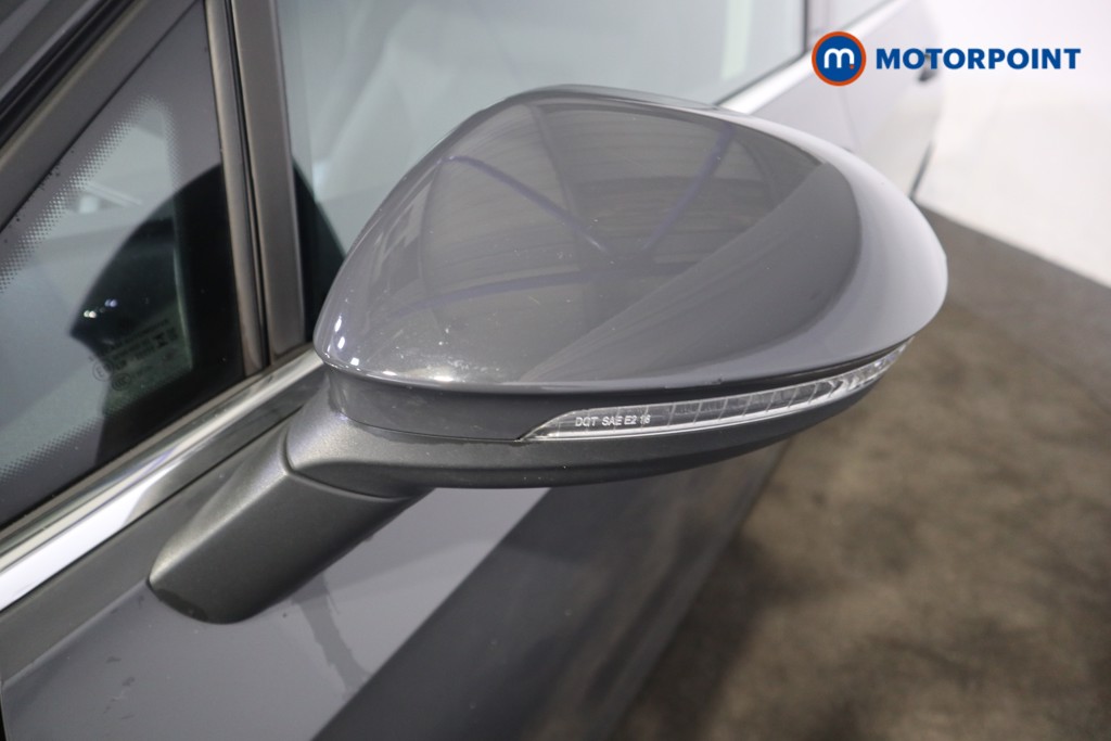 Used Volkswagen Golf 2022 for sale - 76118001: Photo 31