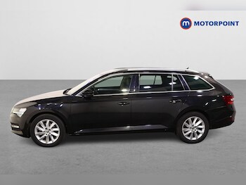 Used Skoda Superb 2023 for sale - 76219427: Photo 4