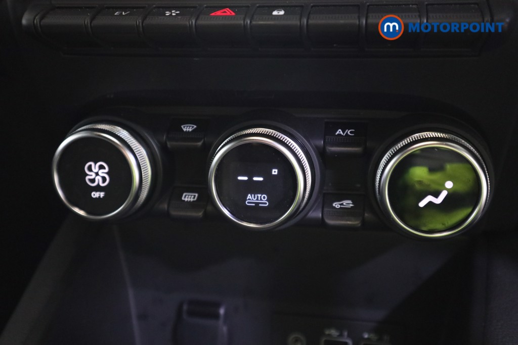 Used Renault Captur 2024 for sale - 78197046: Photo 16