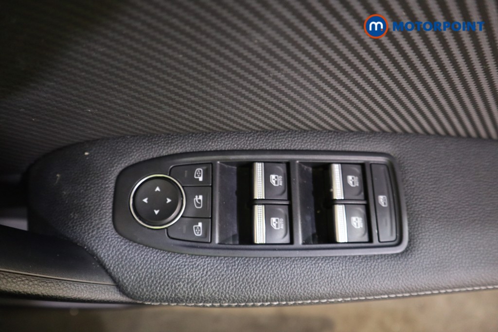 Used Renault Captur 2024 for sale - 78197046: Photo 25