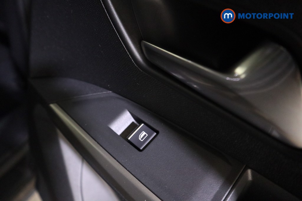 Used Peugeot 5008 2025 for sale - 77966003: Photo 31