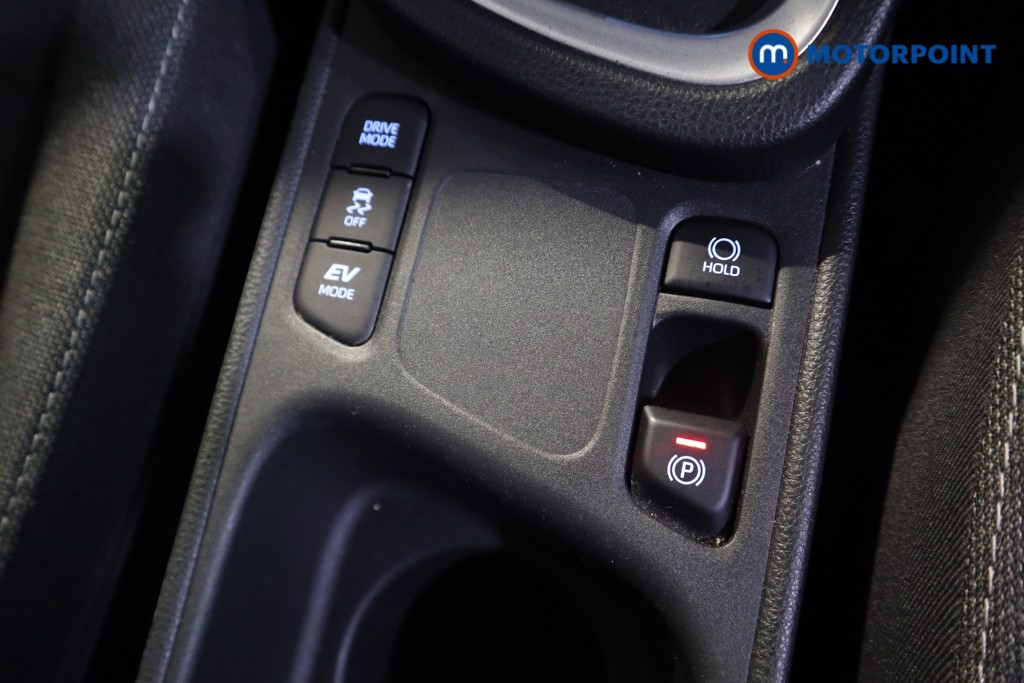 Used Toyota Yaris Cross 2023 for sale - 76628320: Photo 40