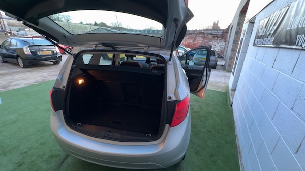 Used Vauxhall Meriva 2012 for sale - 75330137: Photo 17