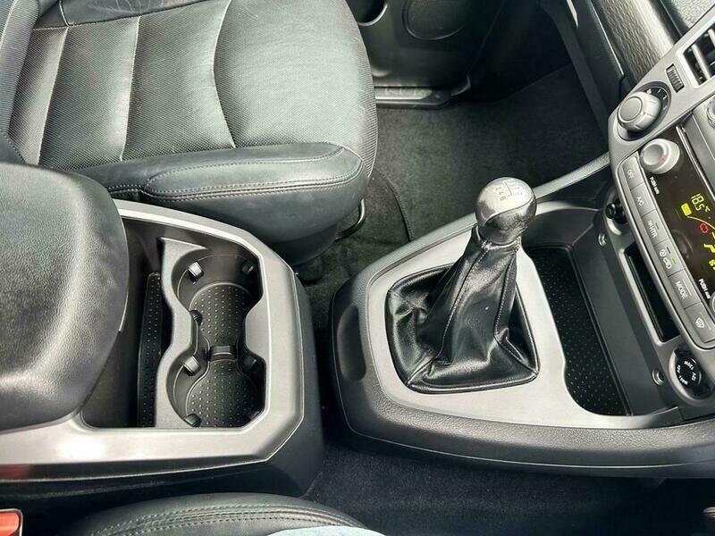 Used Ssangyong Turismo 2017 for sale - 76878191: Photo 42