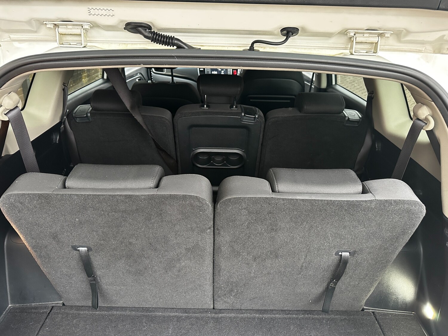 Used Kia Carens 2017 for sale - 78109014: Photo 14