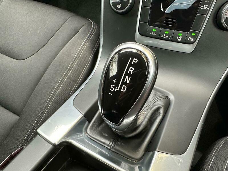 Used Volvo V60 2013 for sale - 76239209: Photo 12