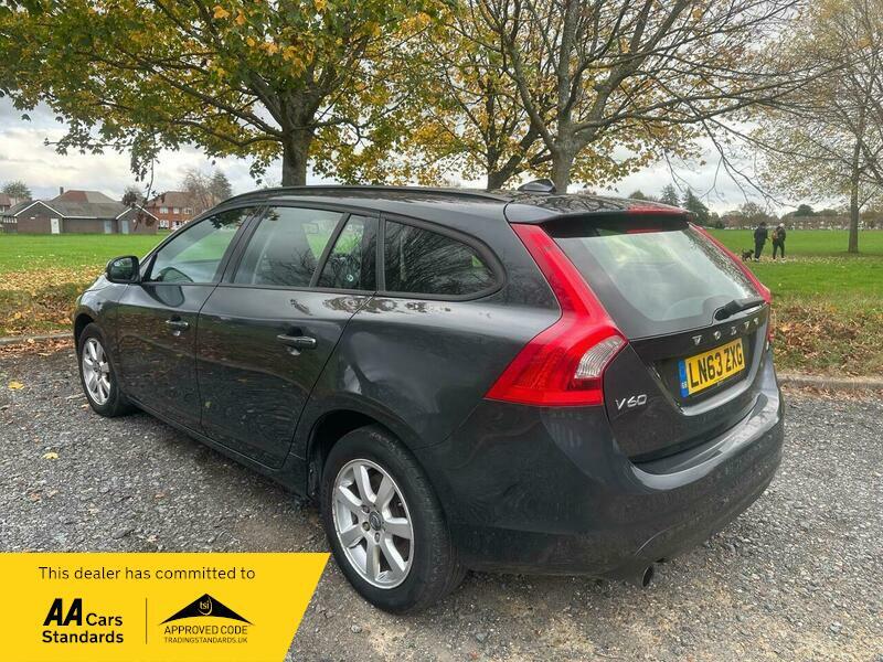 Used Volvo V60 2013 for sale - 76239209: Photo 2