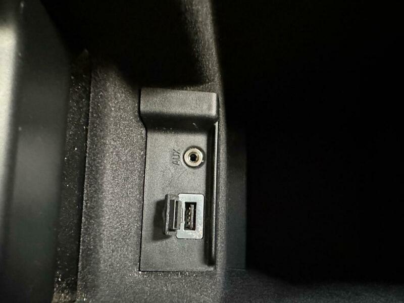 Used Volvo V60 2013 for sale - 76239209: Photo 37