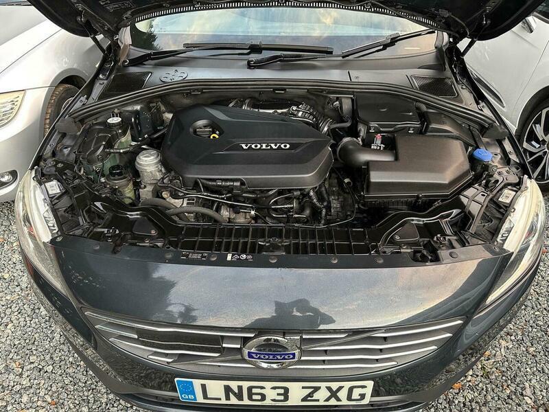 Used Volvo V60 2013 for sale - 76239209: Photo 41