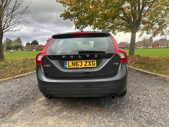 Used Volvo V60 2013 for sale - 76239209: Photo