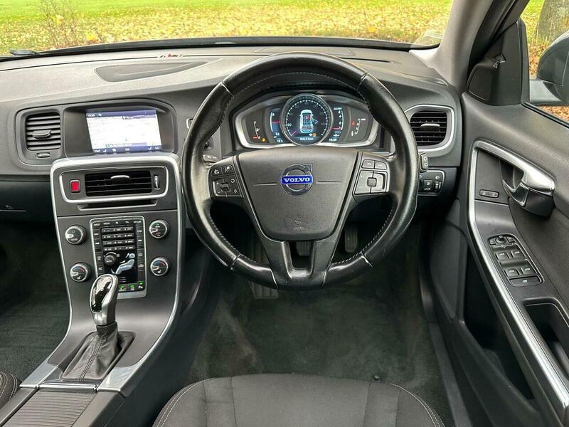 Used Volvo V60 2013 for sale - 76239209: Photo 54