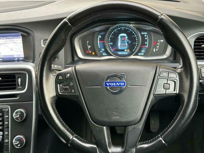 Used Volvo V60 2013 for sale - 76239209: Photo 55