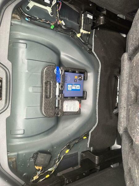 Used Volvo V60 2013 for sale - 76239209: Photo 65