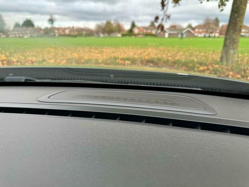 Used Volvo V60 2013 for sale - 76239209: Photo 69