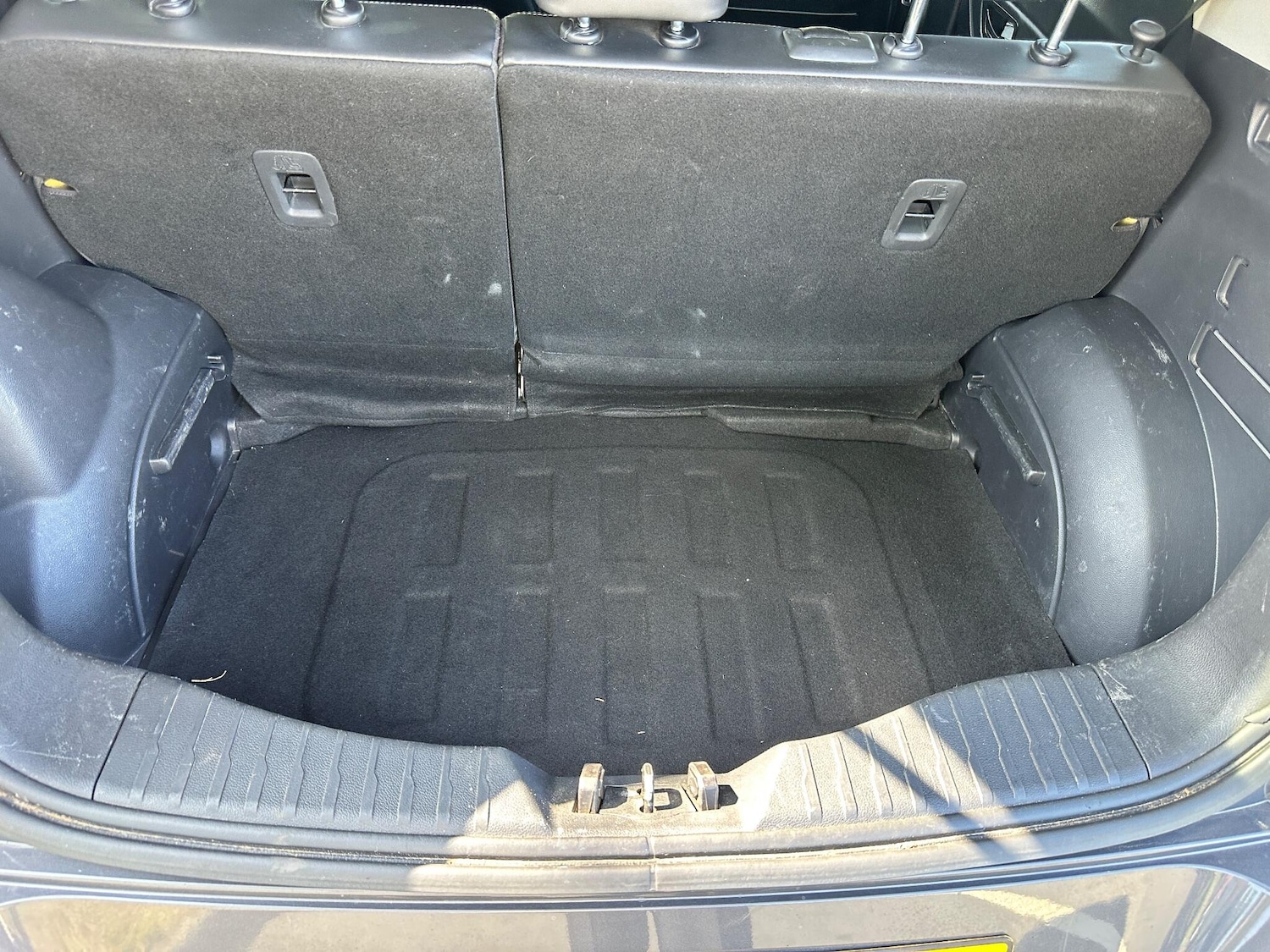 Used Ssangyong Tivoli 2016 for sale - 76152093: Photo 37