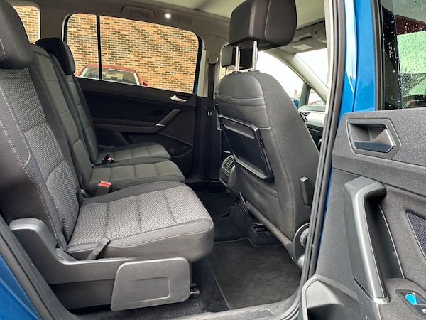 Used Volkswagen Touran 2017 for sale - 76283481: Photo 16