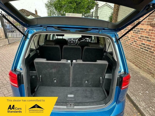 Used Volkswagen Touran 2017 for sale - 76283481: Photo 22