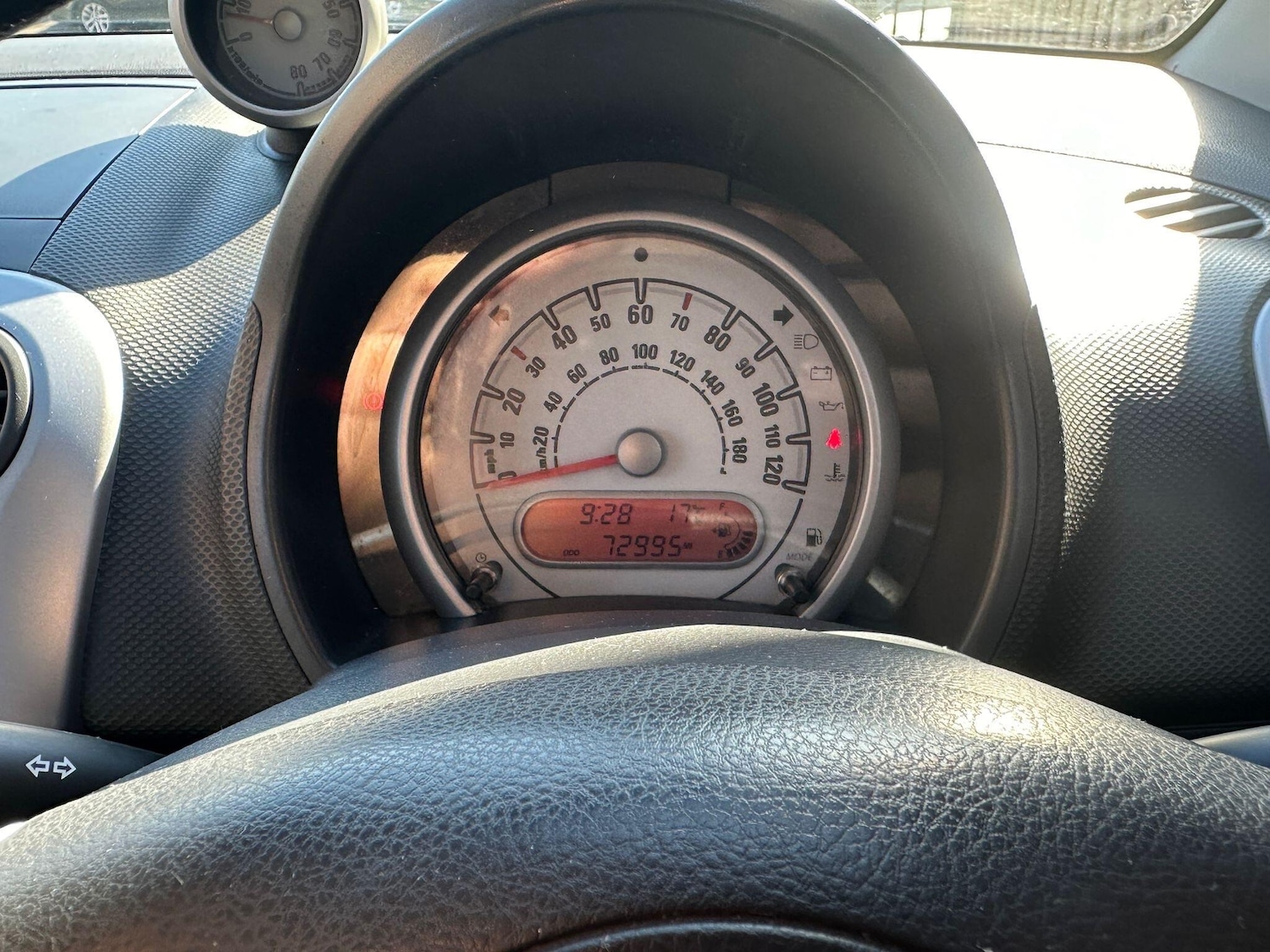 Used Vauxhall Agila 2010 for sale - 76226589: Photo 13