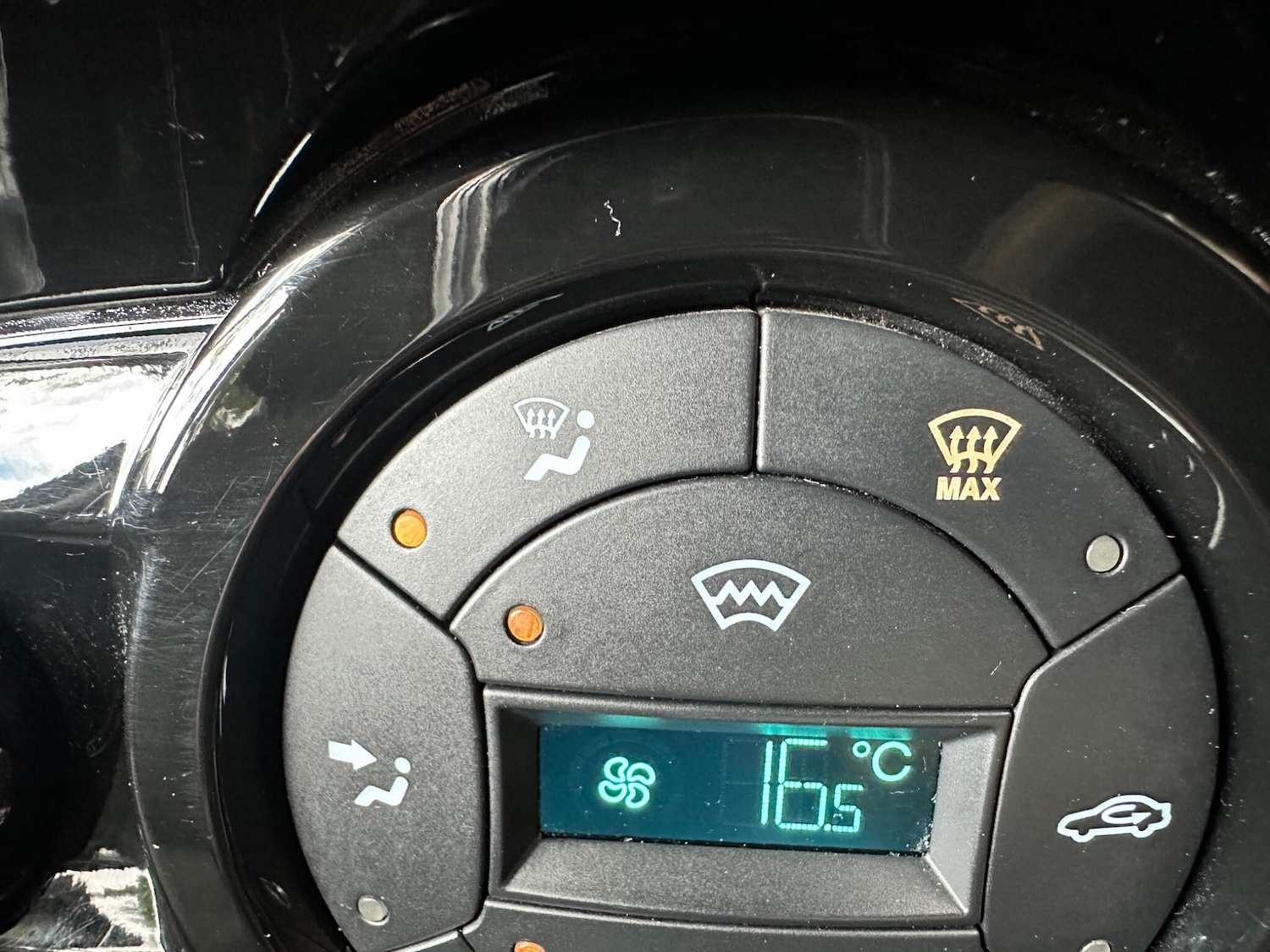 Used Ford Fiesta 2013 for sale - 76151363: Photo 38