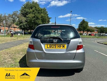 Used Honda Jazz 2009 for sale - 76153152: Photo
