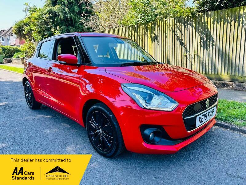 Used Suzuki Swift 2019 for sale - 76152849: Photo 1