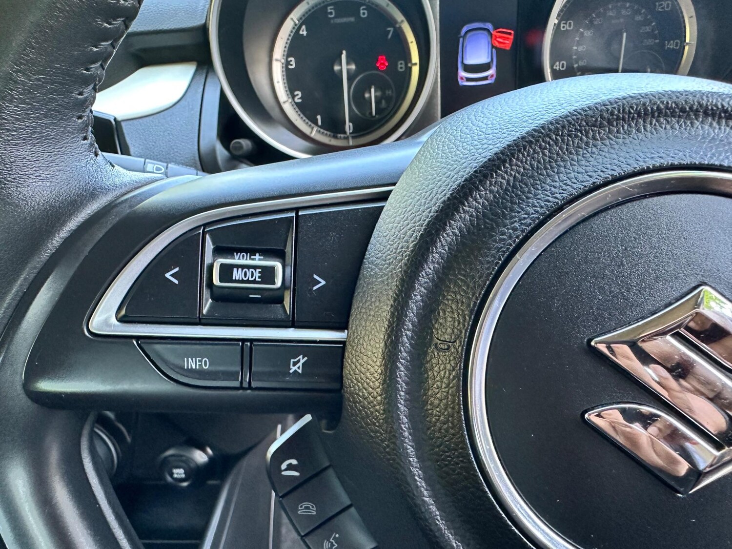 Used Suzuki Swift 2019 for sale - 76152849: Photo 28