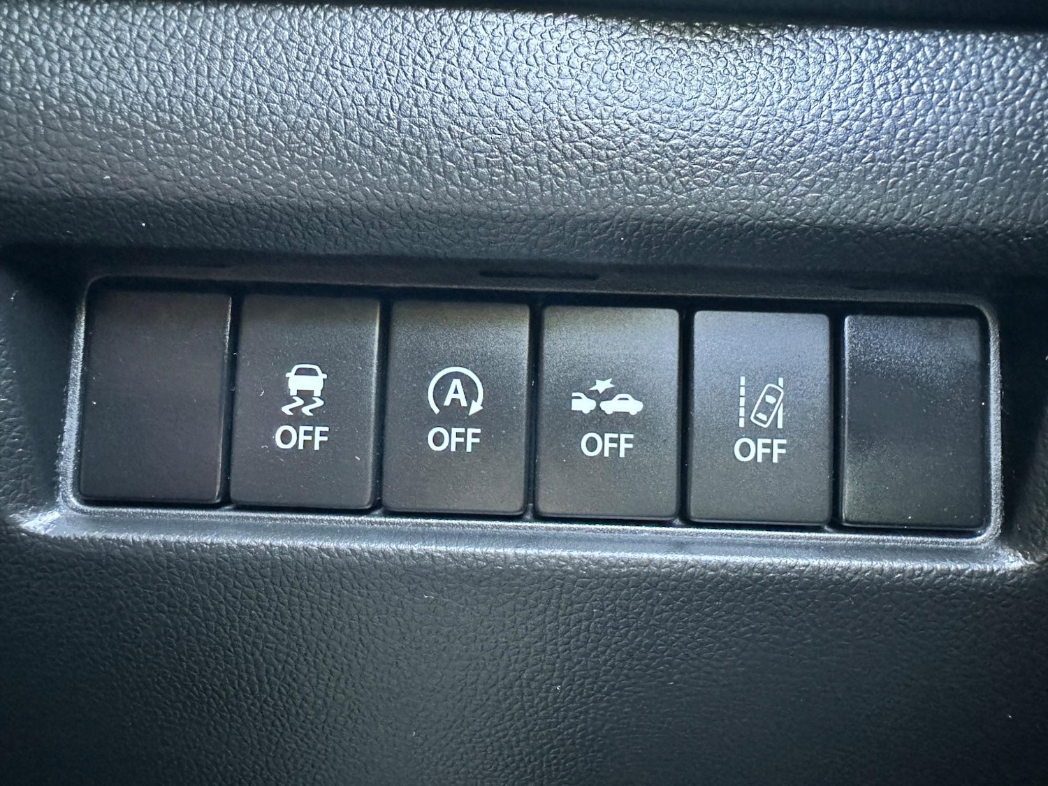 Used Suzuki Swift 2019 for sale - 76152849: Photo 35