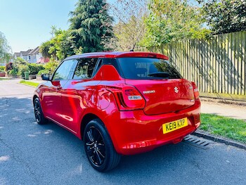 Used Suzuki Swift 2019 for sale - 76152849: Photo