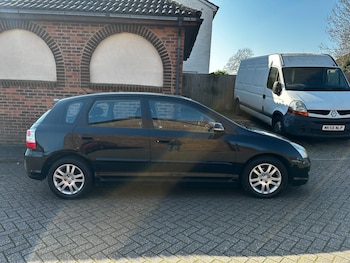 Used Honda Civic 2005 for sale - 77950273: Photo