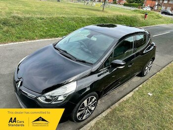 Used Renault Clio 2014 for sale - 76151868: Photo