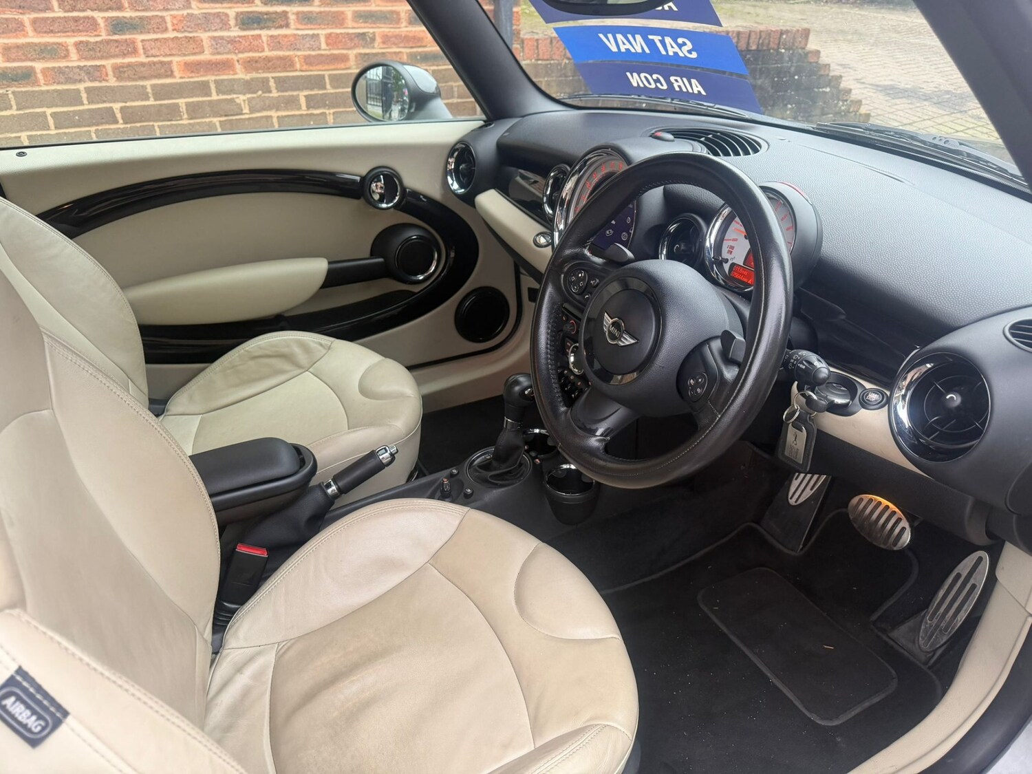 Used MINI Hatch 2010 for sale - 77450796: Photo 15