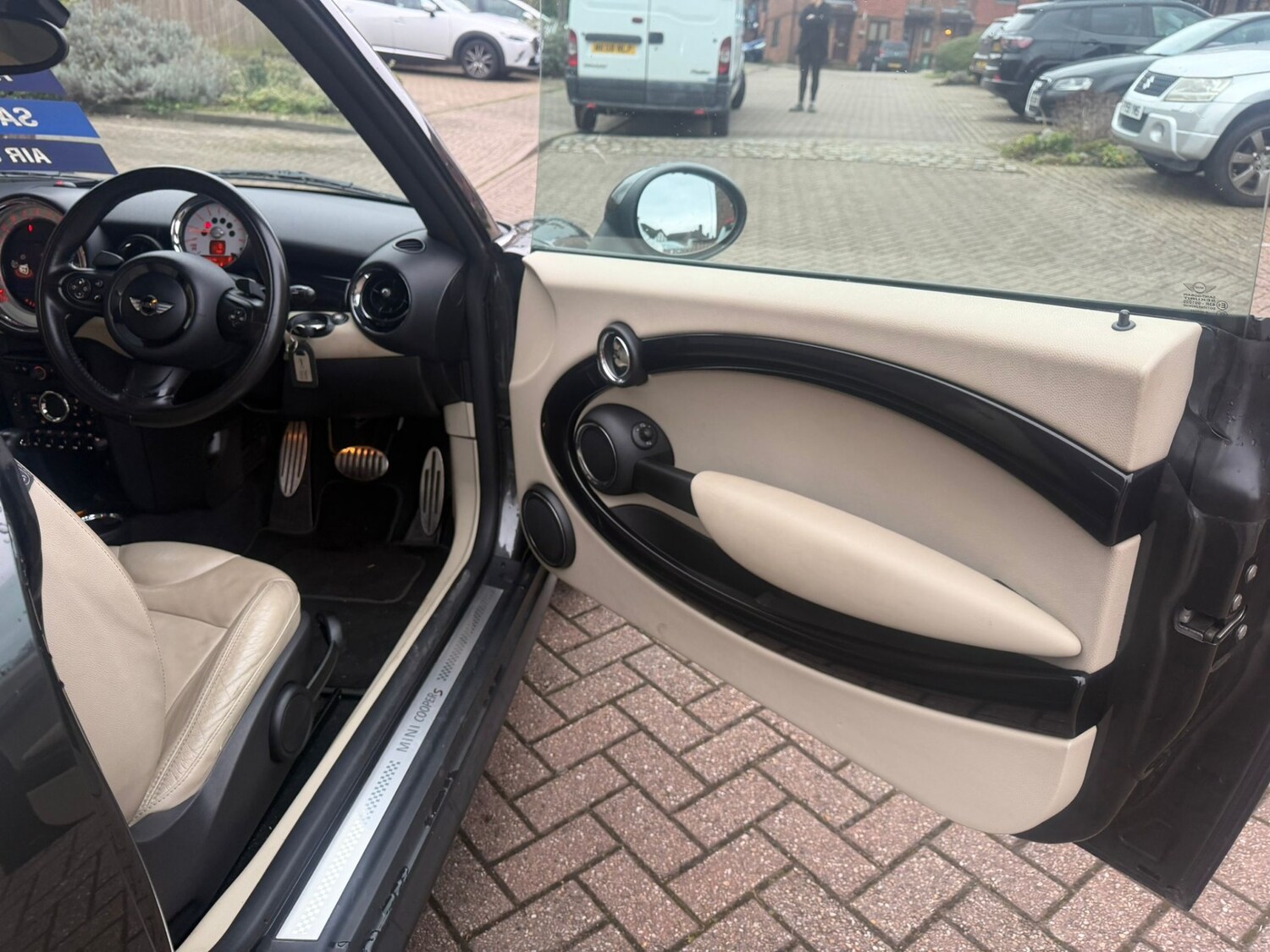 Used MINI Hatch 2010 for sale - 77450796: Photo 17