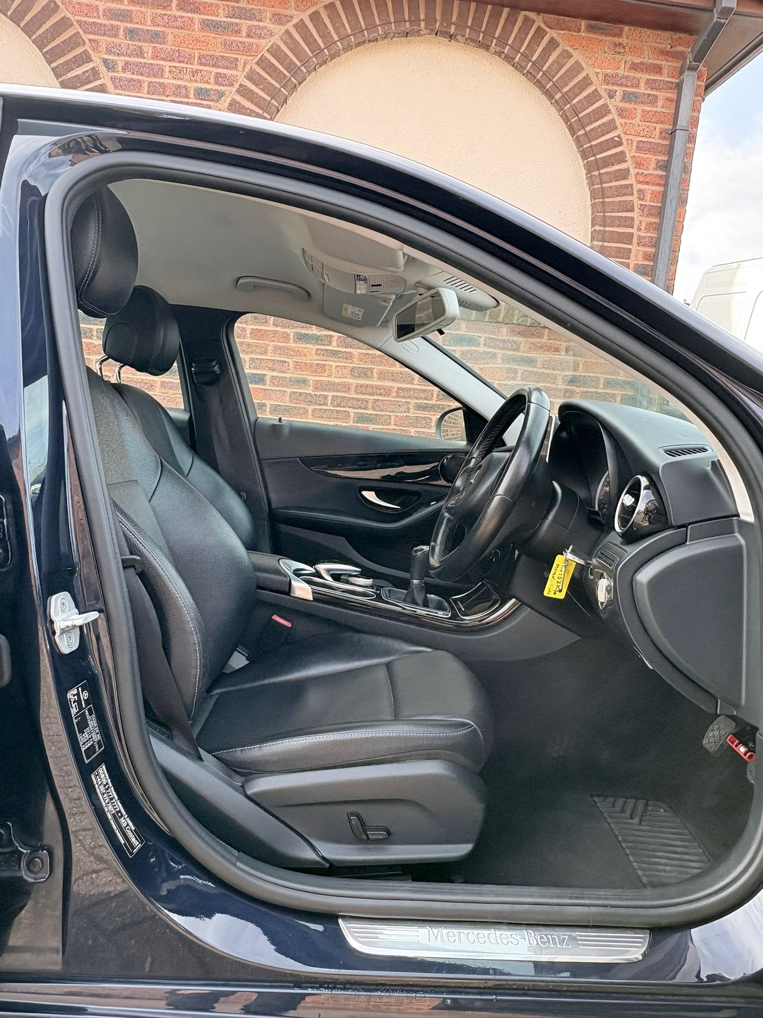 Used Mercedes-Benz C Class 2015 for sale - 78213776: Photo 14