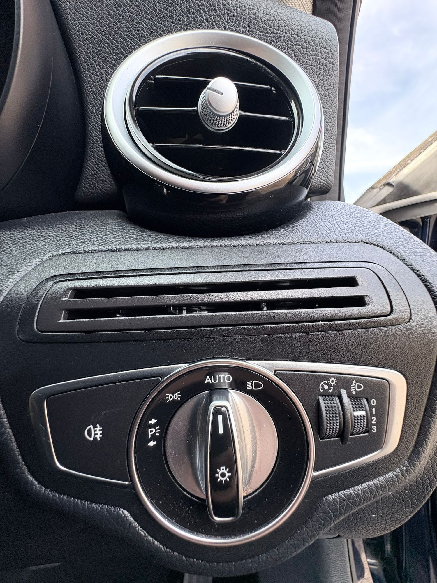 Used Mercedes-Benz C Class 2015 for sale - 78213776: Photo 21