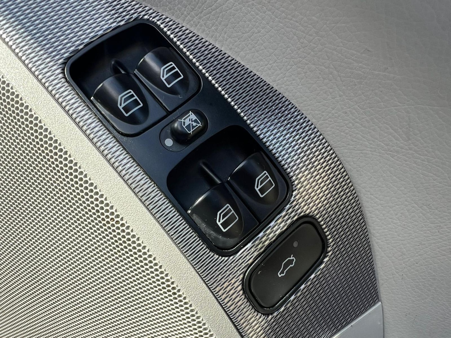 Used Mercedes-Benz CLK 2004 for sale - 76151322: Photo 18