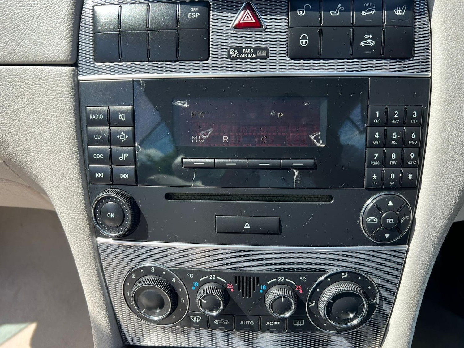 Used Mercedes-Benz CLK 2004 for sale - 76151322: Photo 20