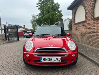 Used MINI Convertible 2005 for sale - 78383472: Photo