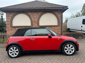 Used MINI Convertible 2005 for sale - 78383472: Photo